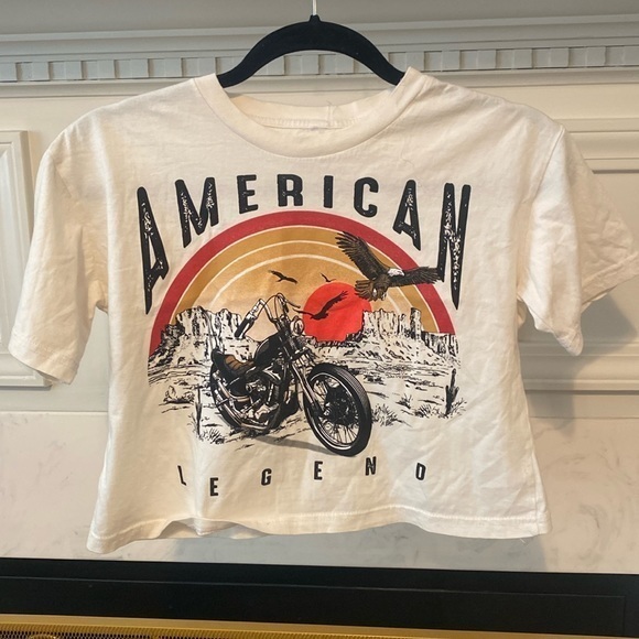 social culture Tops - Social Culture cropped tee